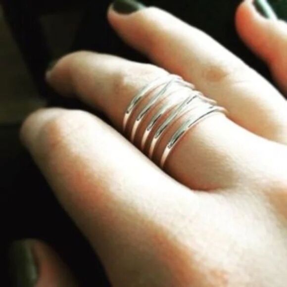stella & dot ~ mayleeโsilver ring ~ size M - L - Picture 7 of 8
